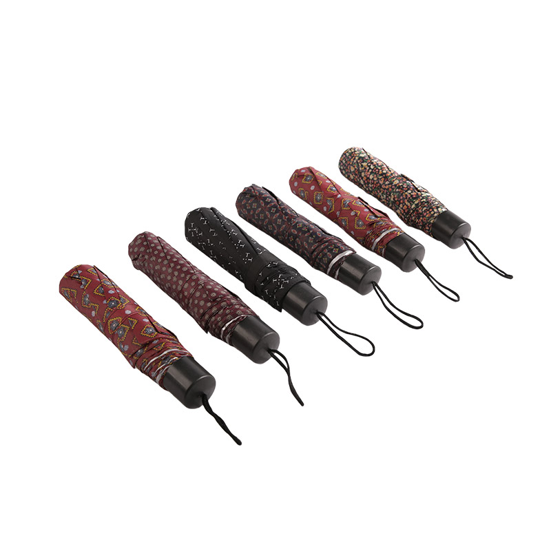 Poliester scalabil zilnic cu umbrelă triplă acoperită cu argint-0E6B0523